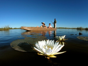 Mekoros in the Okavango Delta - Luxury Botswana Safaris