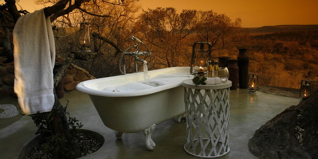 Safari style - outdoor bath - Adventure in Style | Southern African Safaris | Classic Africa