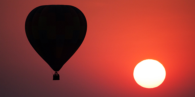 Ballooning at Sunset - Safari Cost Comparison | Luxury African Safari Tours | Classic Africa